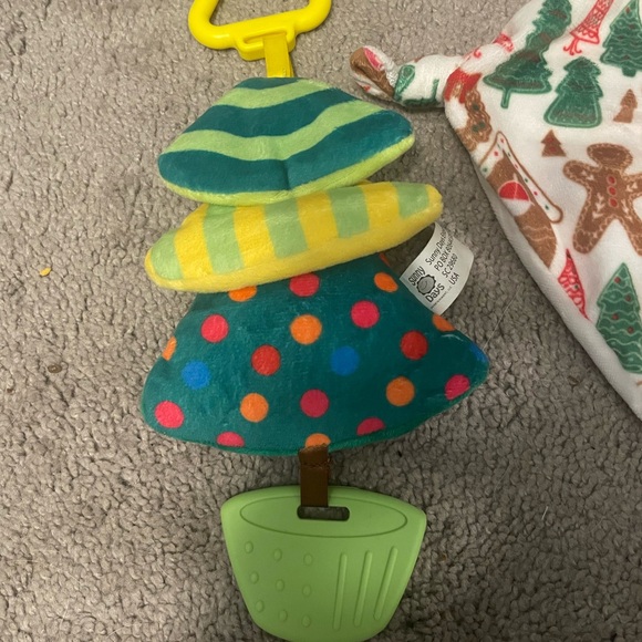 Festive Baby Blanket and Teether Set - Picture 2 of 3